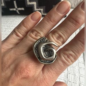 Silpada .925 Sterling Silver Statement Ring Swirl Design. R1927 Size 8 Gorgeous